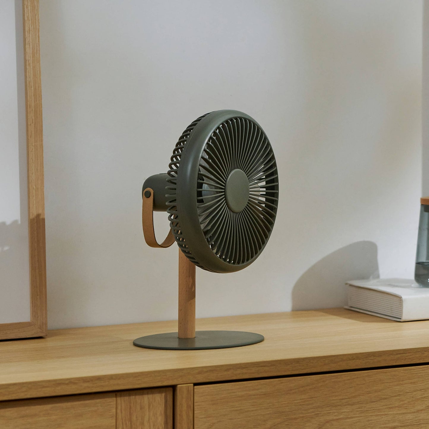 Beyond Detachable Desk Fan/Light