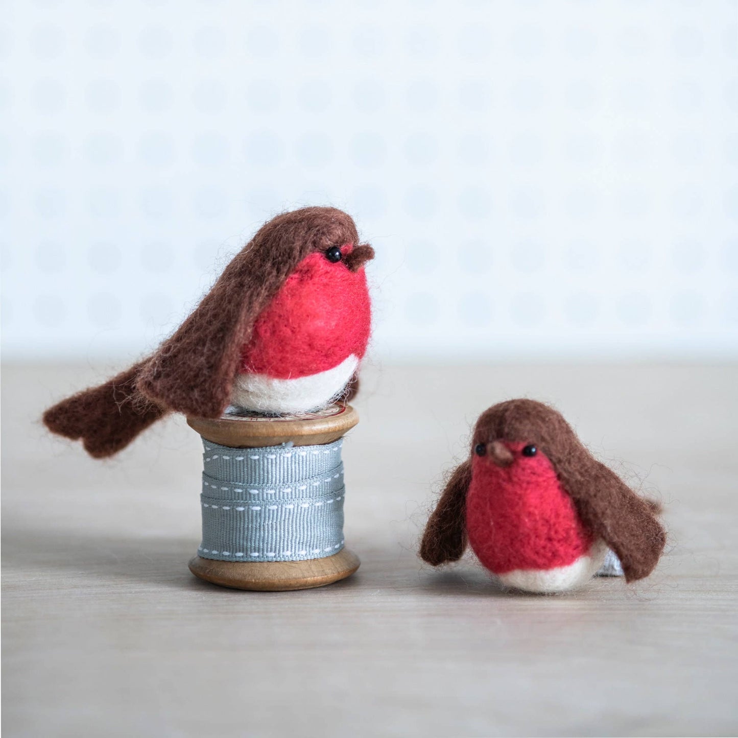 Needle Felting Kit - Robins. Christmas craft kit for adults.