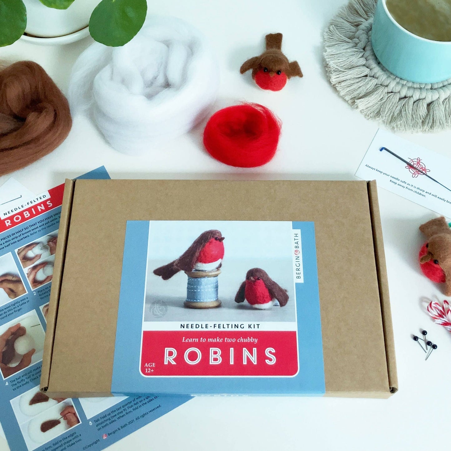 Needle Felting Kit - Robins. Christmas craft kit for adults.