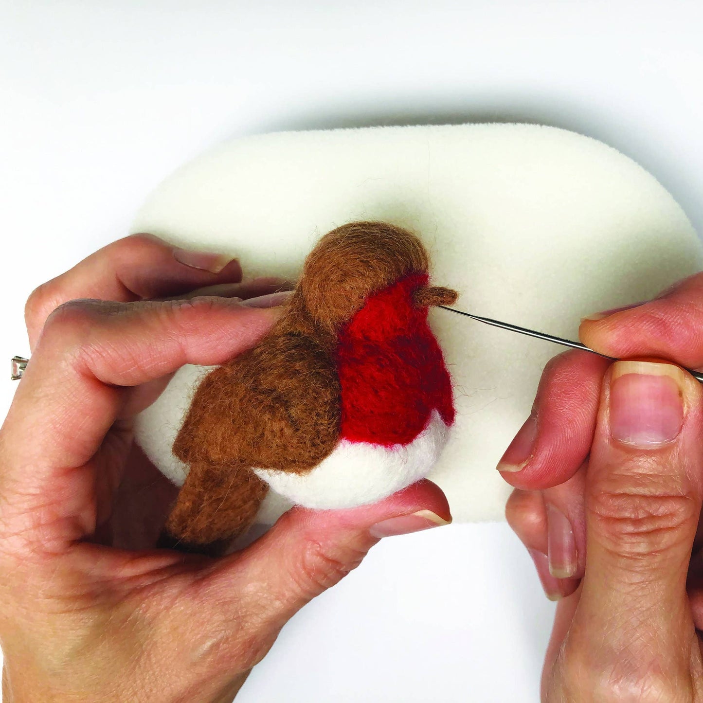 Needle Felting Kit - Robins. Christmas craft kit for adults.