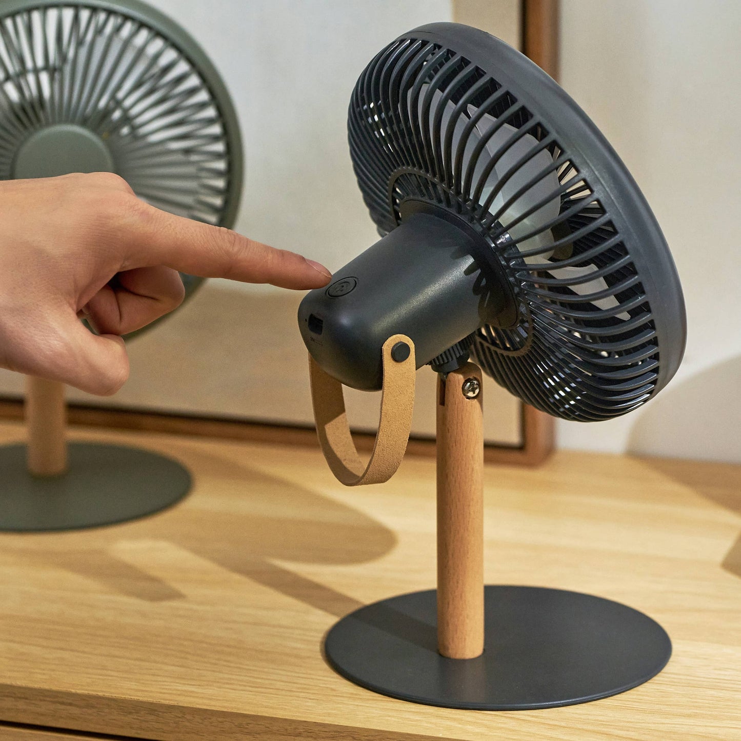 Beyond Detachable Desk Fan/Light