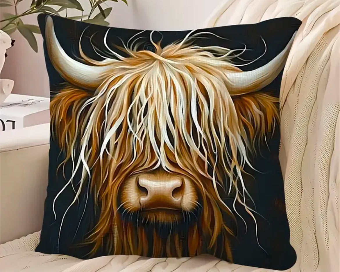 Highland Cow Cushion 45 x 45