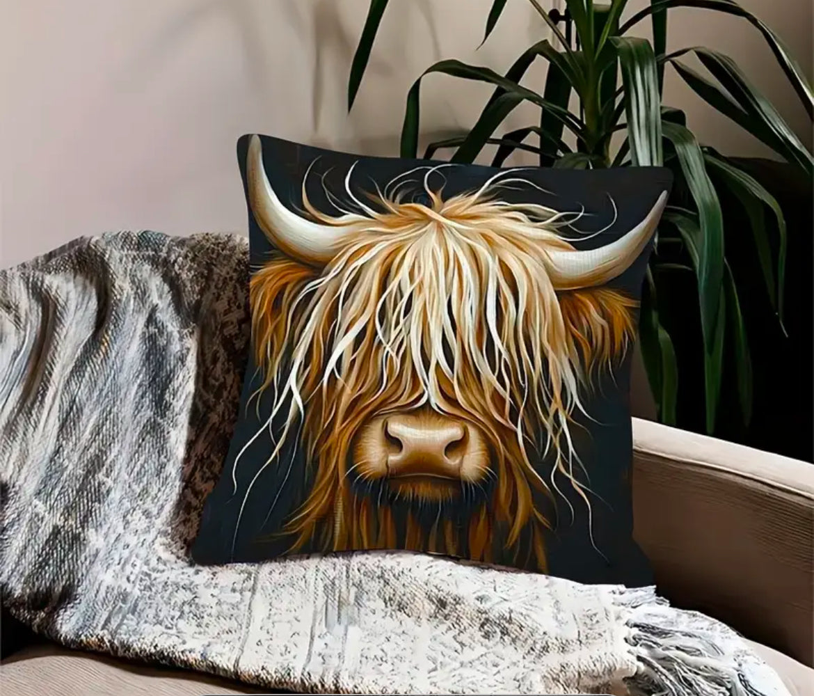 Highland Cow Cushion 45 x 45