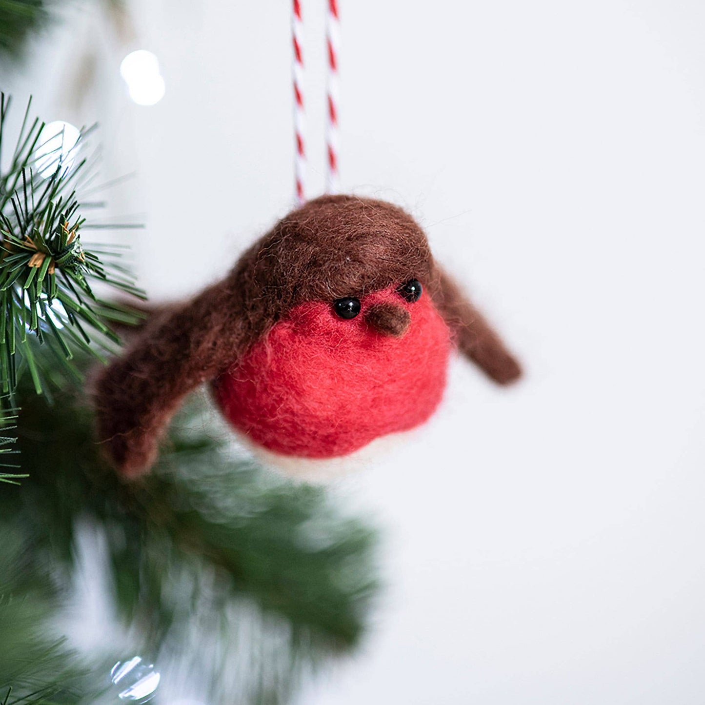 Needle Felting Kit - Robins. Christmas craft kit for adults.