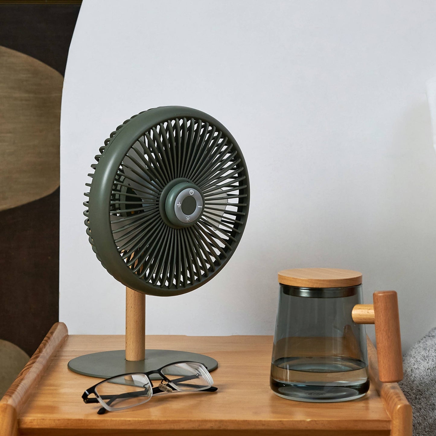 Beyond Detachable Desk Fan/Light
